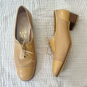 Salvatore Ferragamo | Vintage Tan Oxford Lace Up Heels Perf Cap Toe